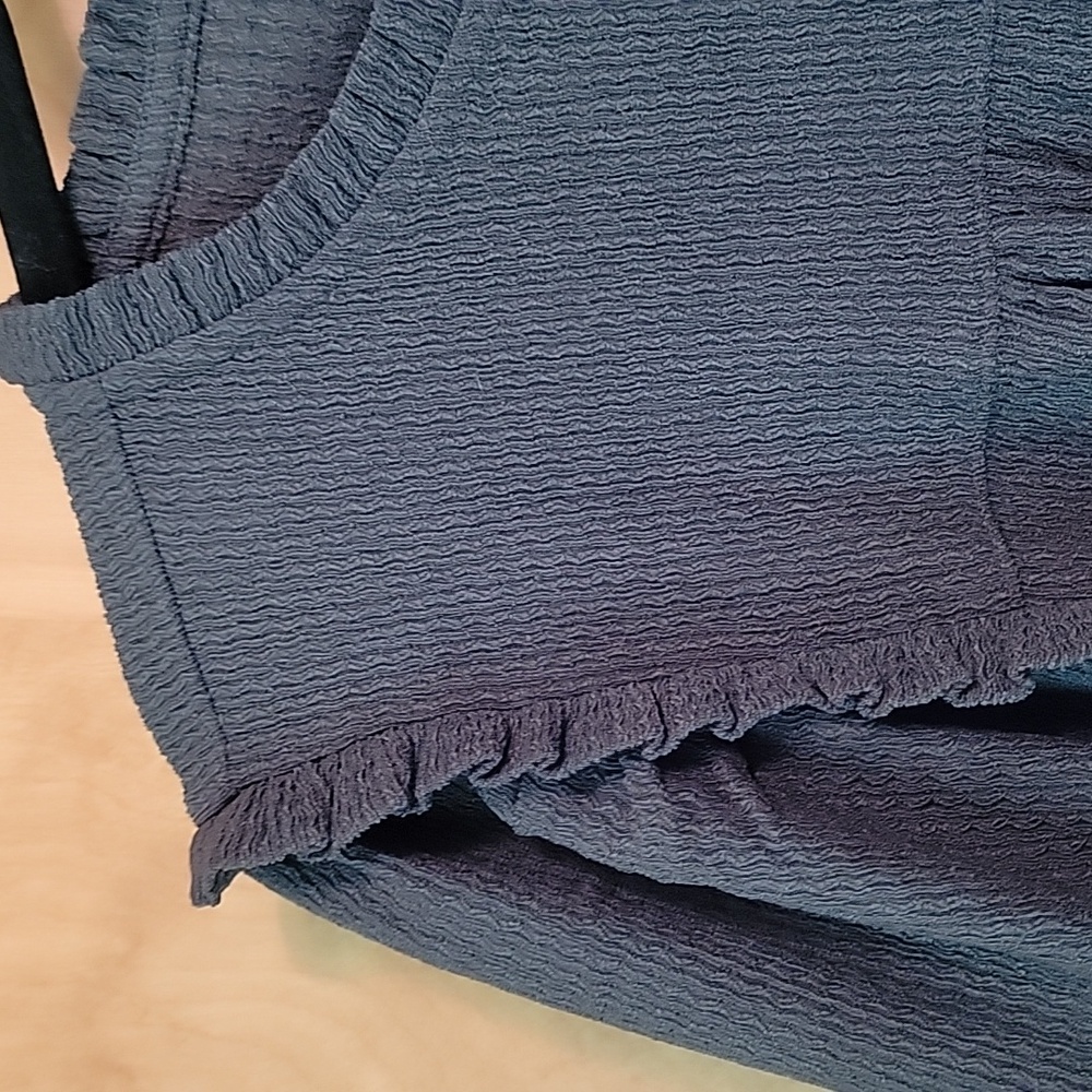 Loft Outlet Green Short Sleeve Shirt - Picture 2 of 9